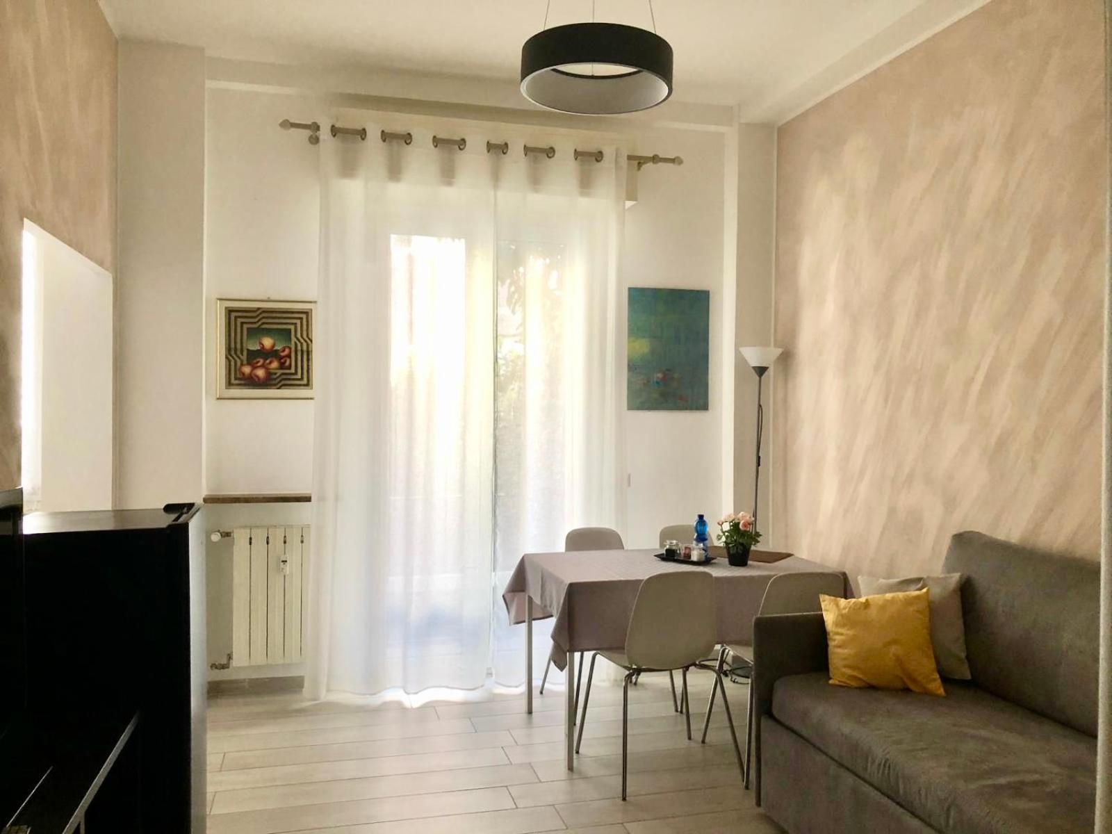 Lovely 2 Room Apartment With Small Garden Milaan Buitenkant foto