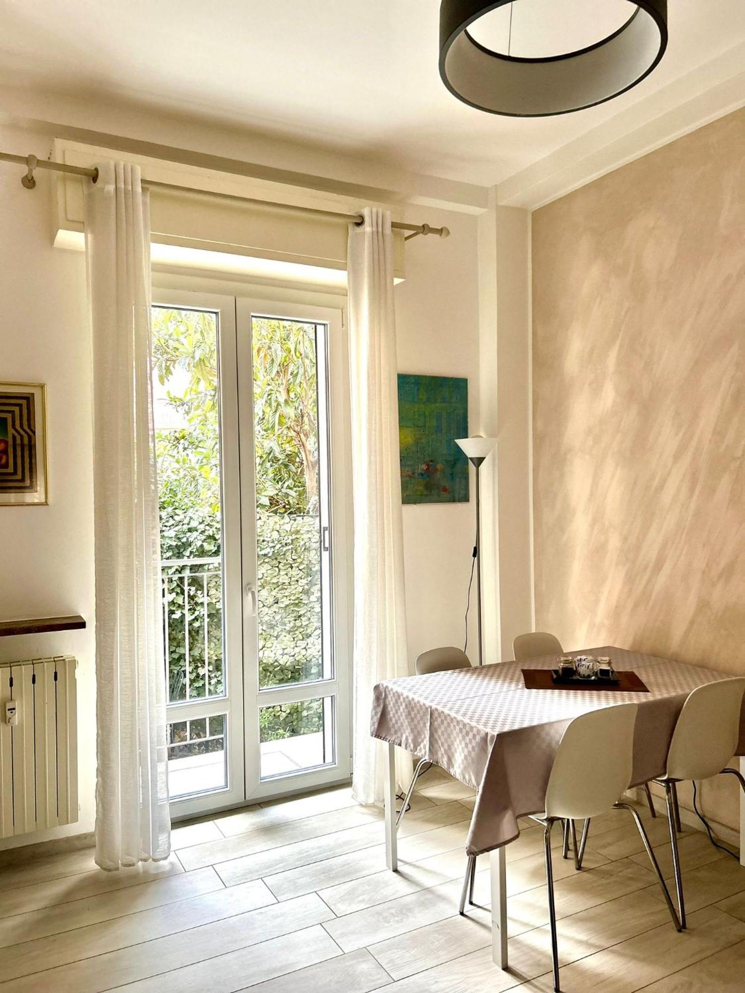 Lovely 2 Room Apartment With Small Garden Milaan Buitenkant foto
