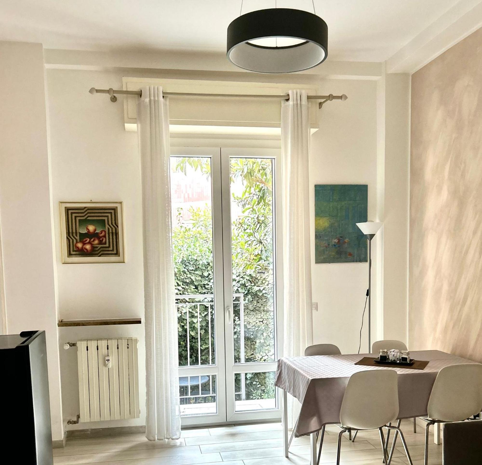 Lovely 2 Room Apartment With Small Garden Milaan Buitenkant foto